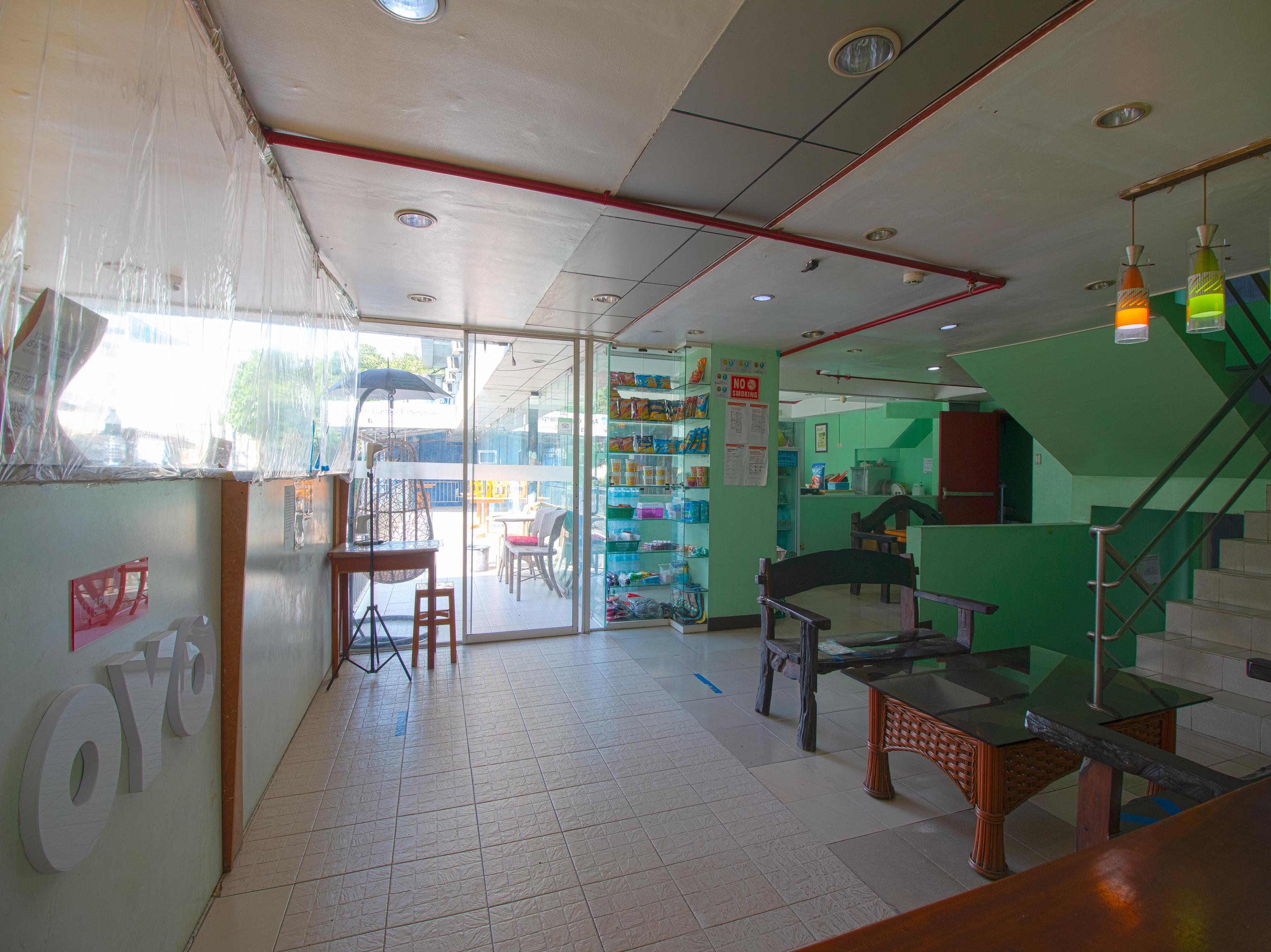 OYO 677 Roseate Pensione Cebu Esterno foto
